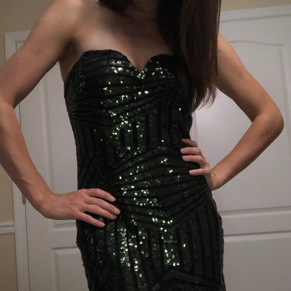 NWT Green Sequin Bodycon Dress - Picture 7 of 8